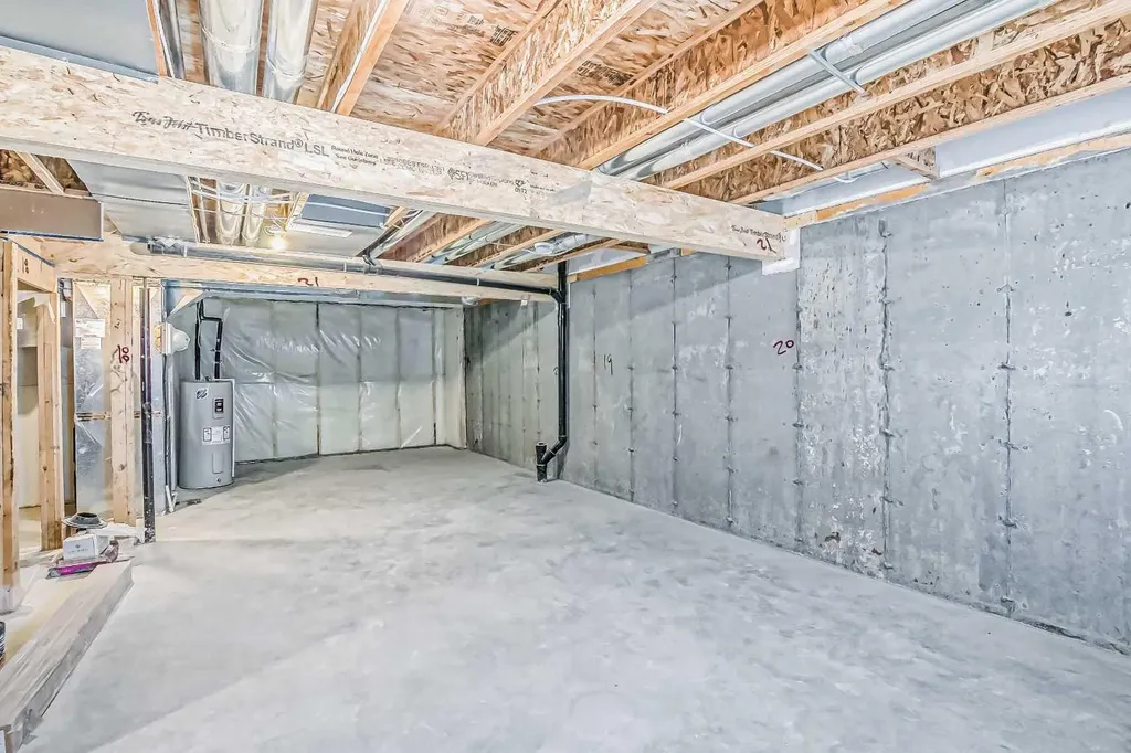 39 Agate Road Cochrane AB T4C 3B9