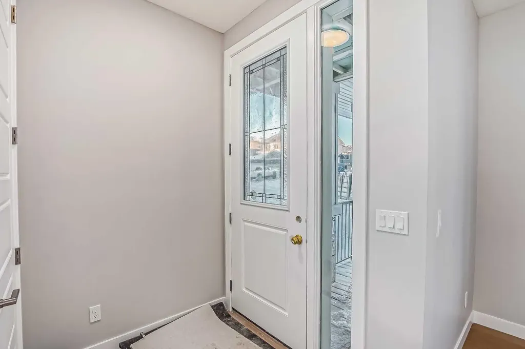 39 Agate Road Cochrane AB T4C 3B9