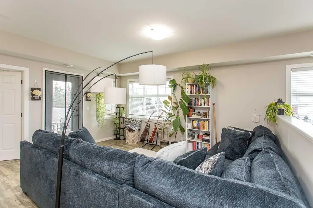 5300 Vista Trail Blackfalds AB T4M 0L8