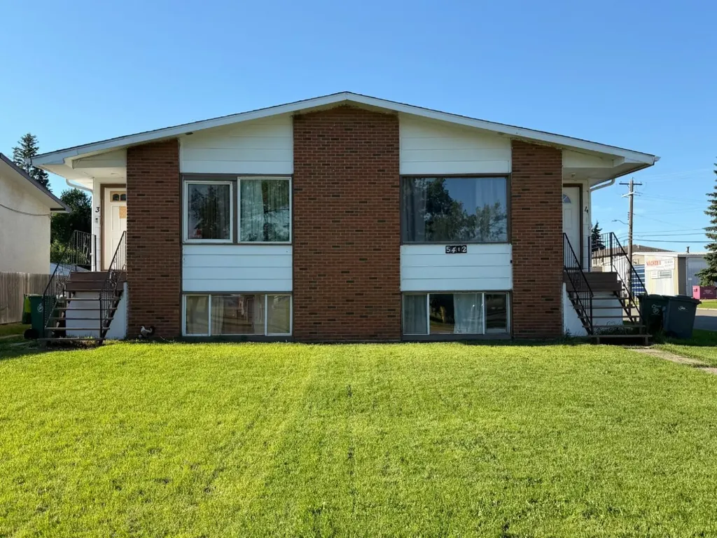 5402 54 Avenue Ponoka AB T4J1L9