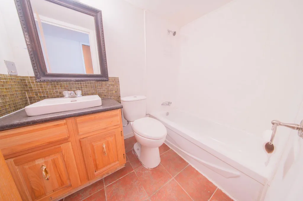 5402 54 Street Ponoka AB T4J1L9