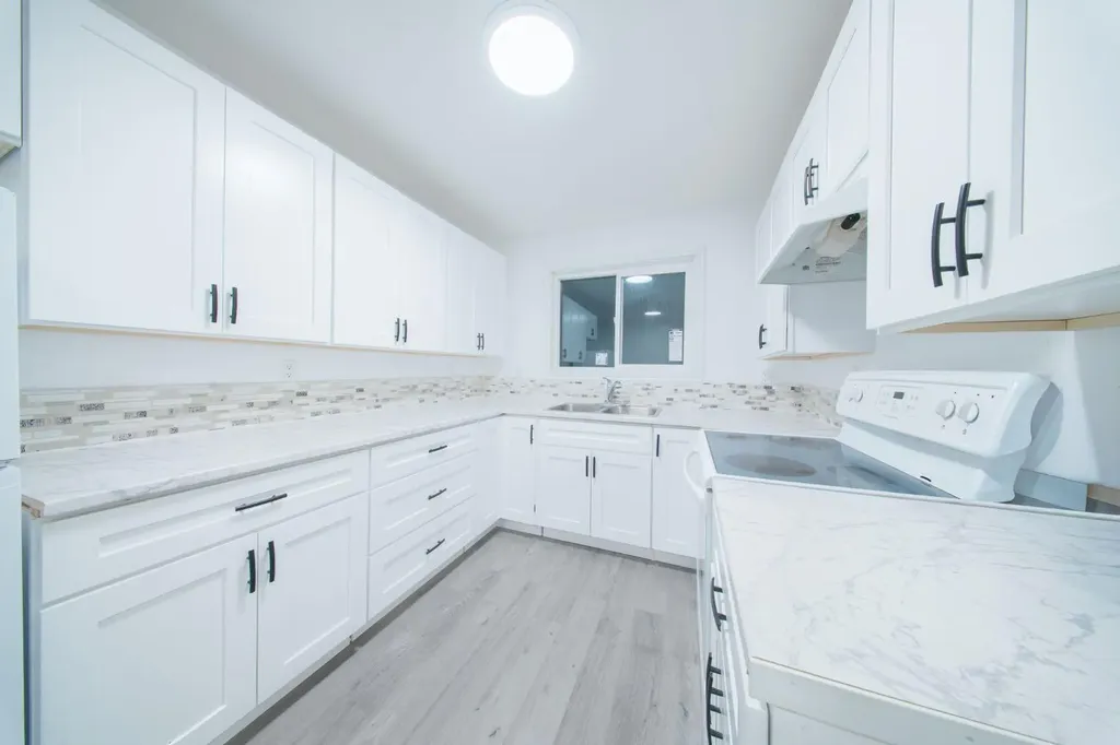 5402 54 Street Ponoka AB T4J1L9