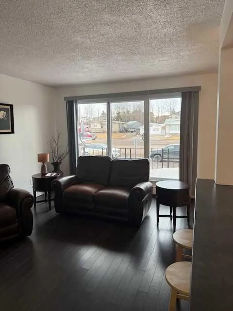 11114 Hoppe Avenue Grande Cache AB T0E 0Y0