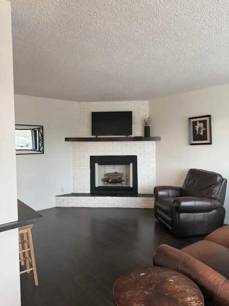 11114 Hoppe Avenue Grande Cache AB T0E 0Y0