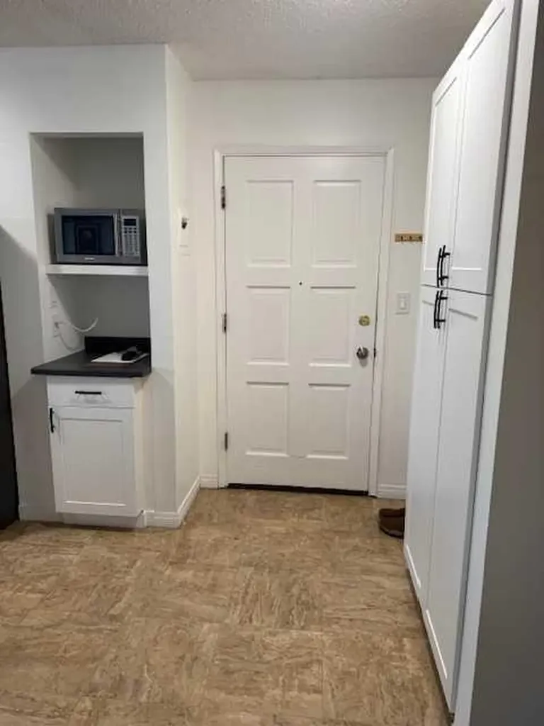 11114 Hoppe Avenue Grande Cache AB T0E 0Y0