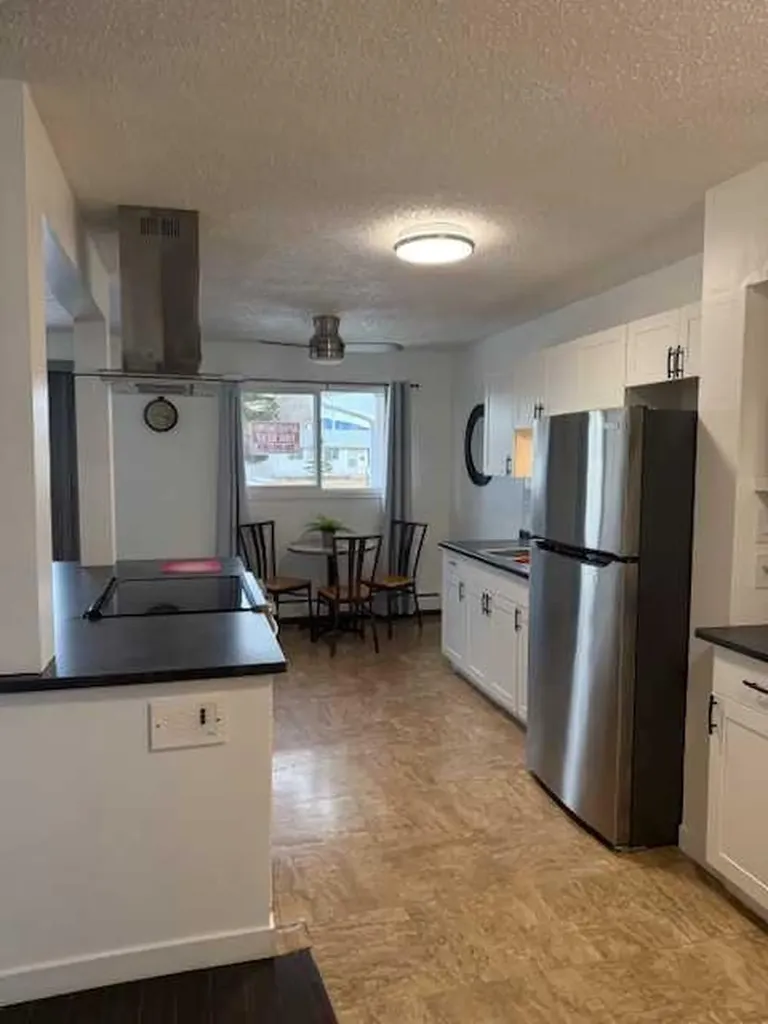 11114 Hoppe Avenue Grande Cache AB T0E 0Y0