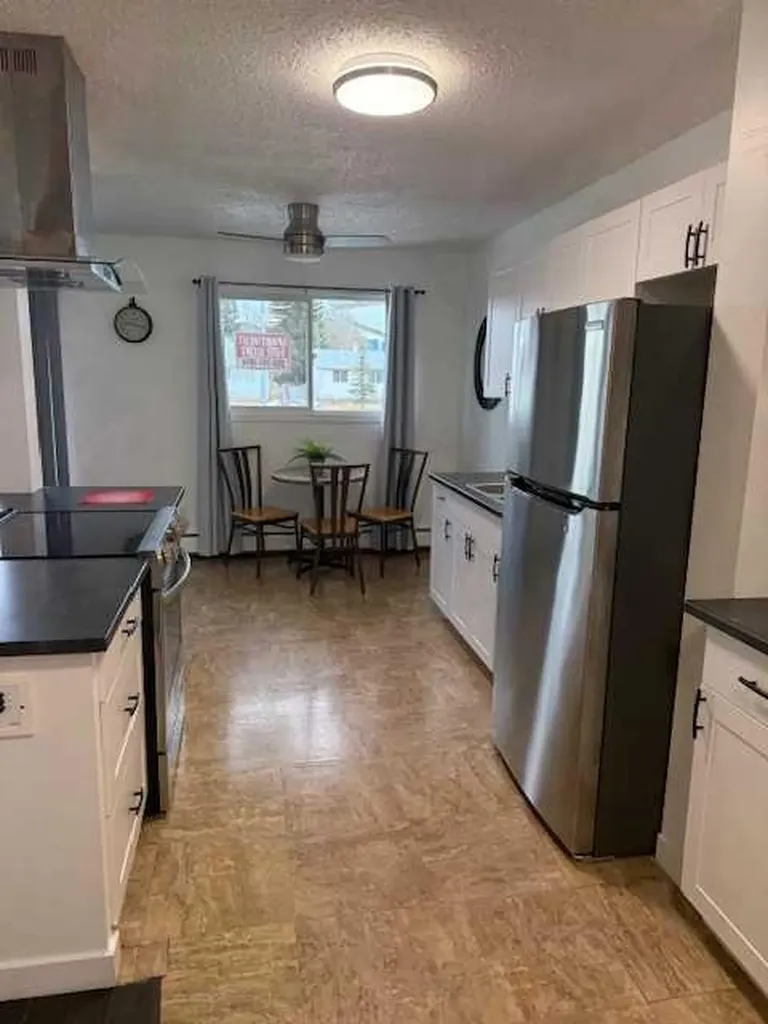 11114 Hoppe Avenue Grande Cache AB T0E 0Y0