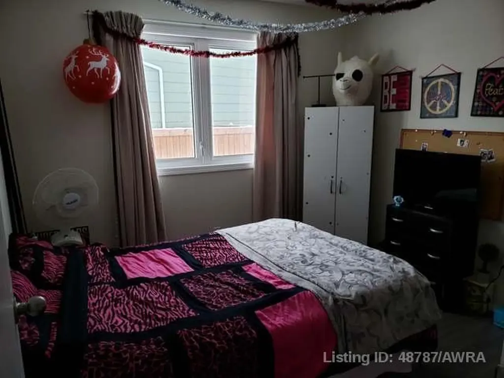10850 98 Avenue Grande Cache AB T0E 0Y0