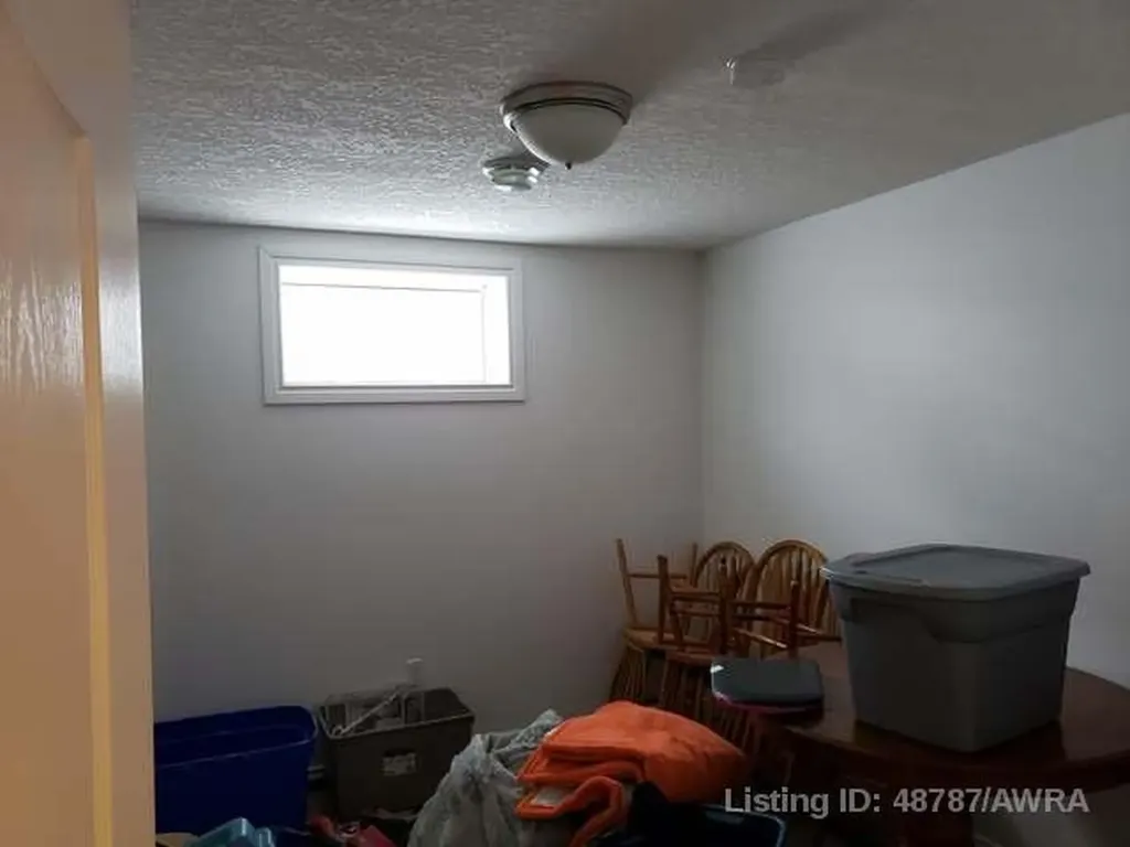 10850 98 Avenue Grande Cache AB T0E 0Y0