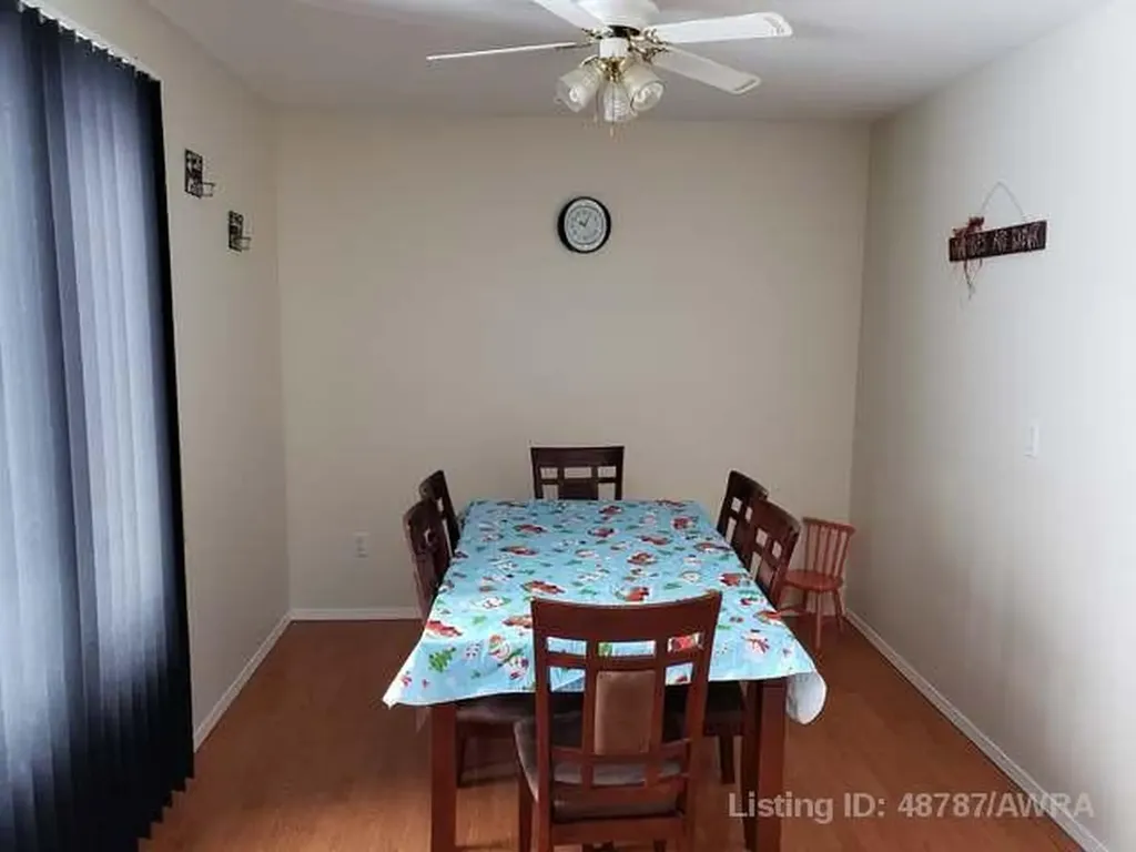 10850 98 Avenue Grande Cache AB T0E 0Y0