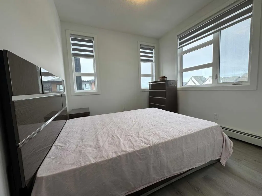 55 Lucas Way NW Calgary AB T3P 2C7