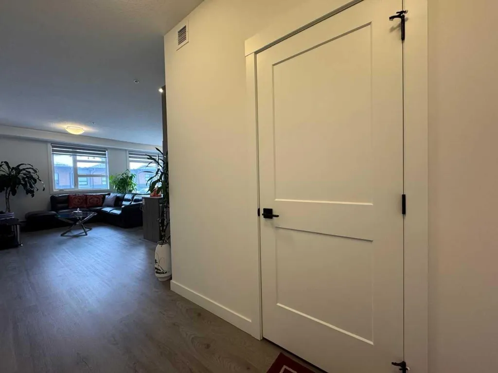 55 Lucas Way NW Calgary AB T3P 2C7