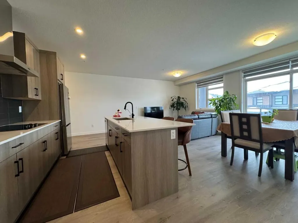 55 Lucas Way NW Calgary AB T3P 2C7