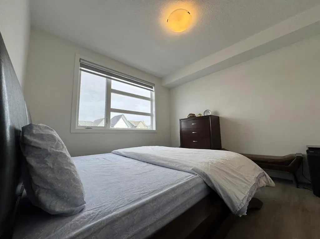 55 Lucas Way NW Calgary AB T3P 2C7