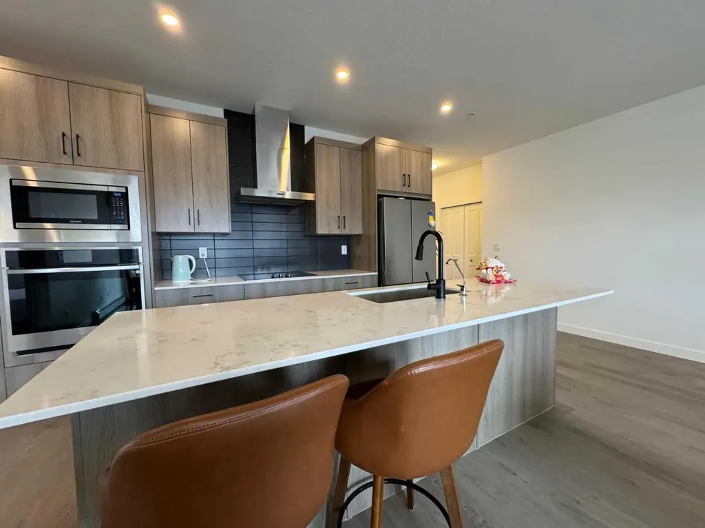 55 Lucas Way NW Calgary AB T3P 2C7