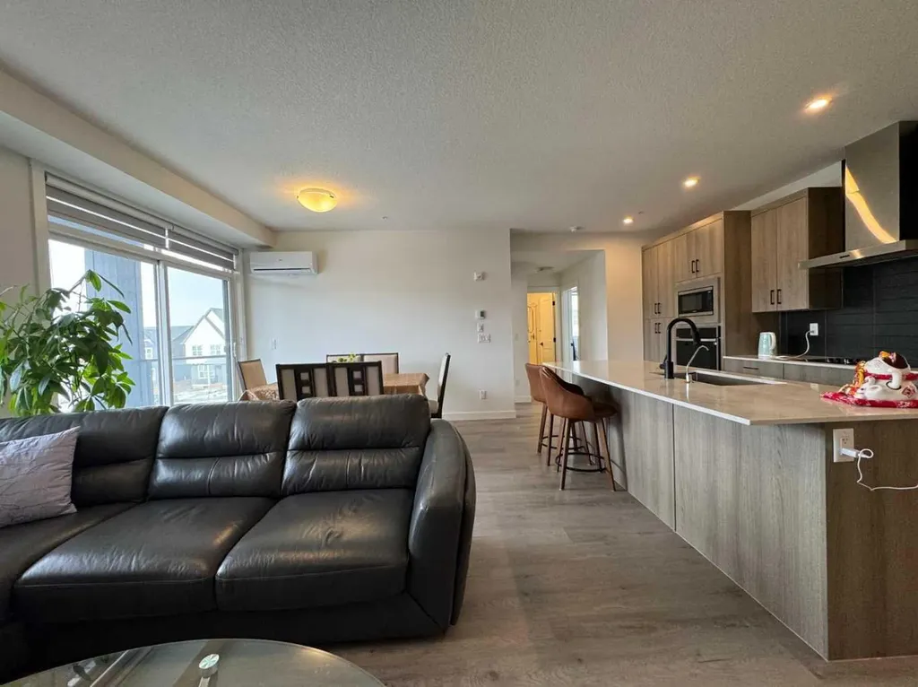 55 Lucas Way NW Calgary AB T3P 2C7