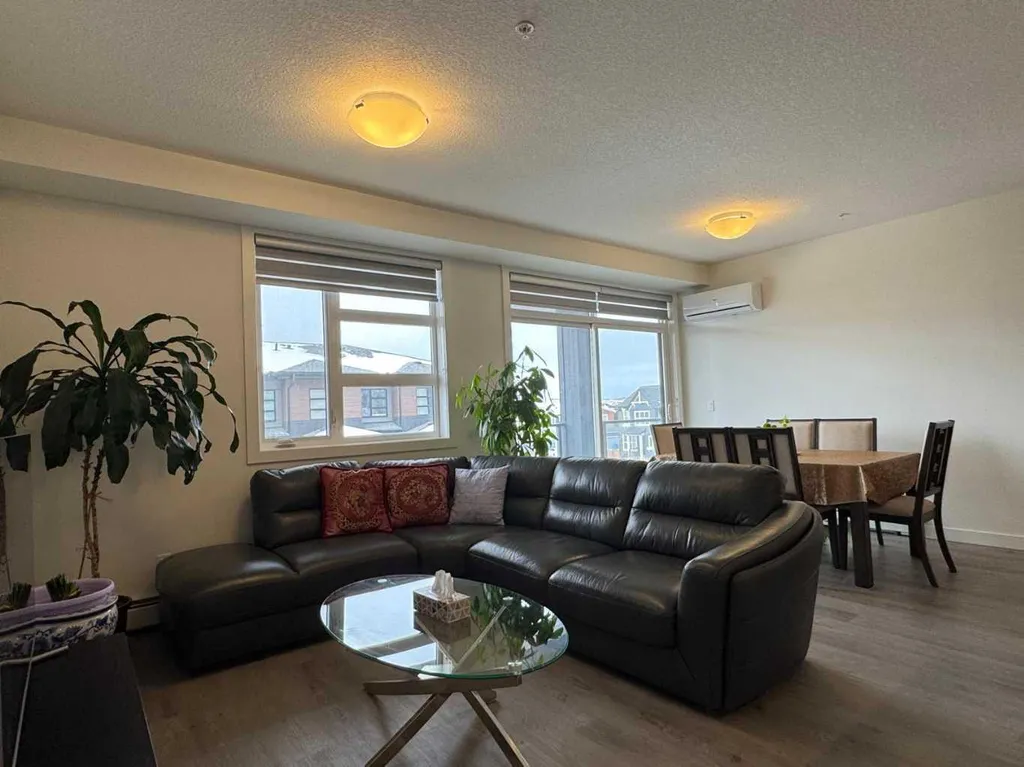 55 Lucas Way NW Calgary AB T3P 2C7