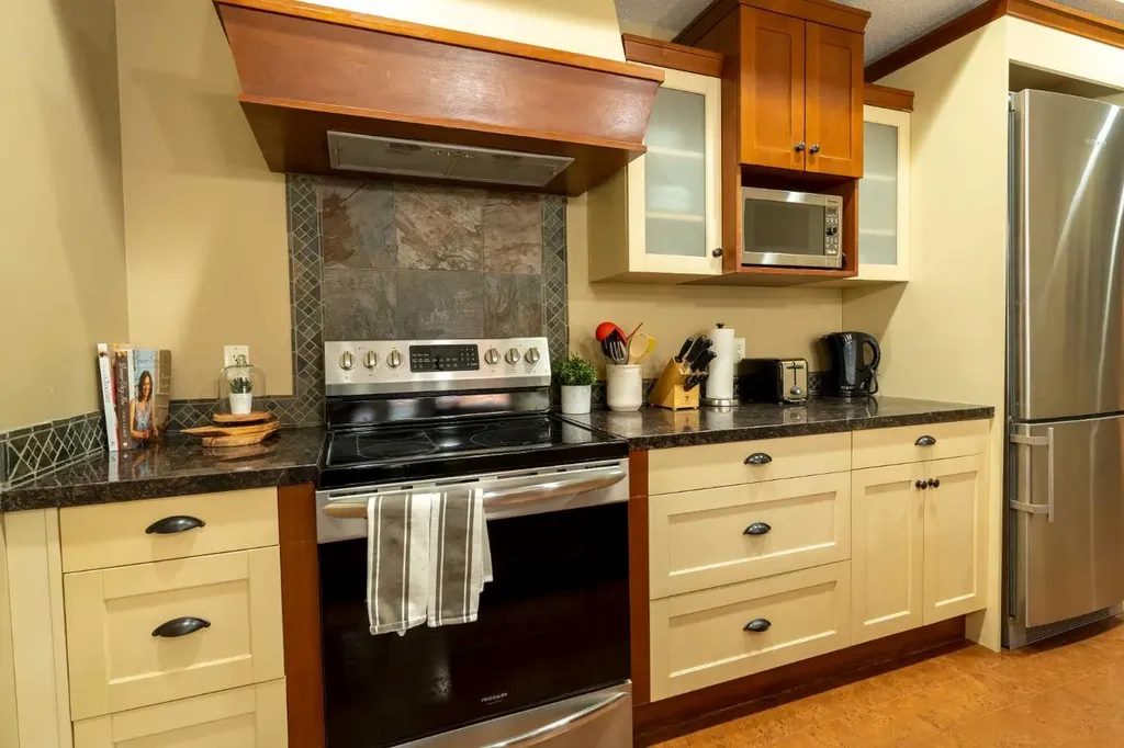 187 Kananaskis Way Canmore AB T1W 0A3