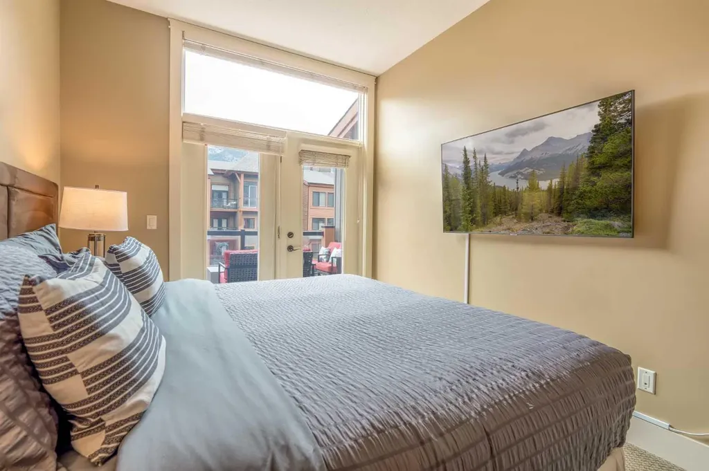 187 Kananaskis Way Canmore AB T1W 0A3