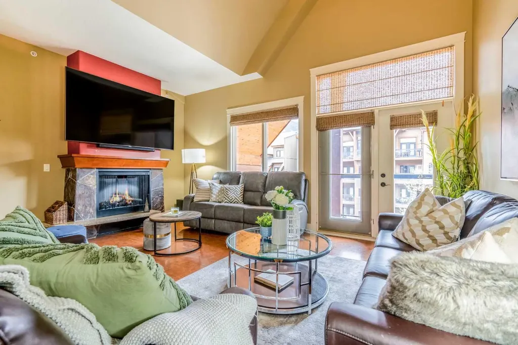 187 Kananaskis Way Canmore AB T1W 0A3
