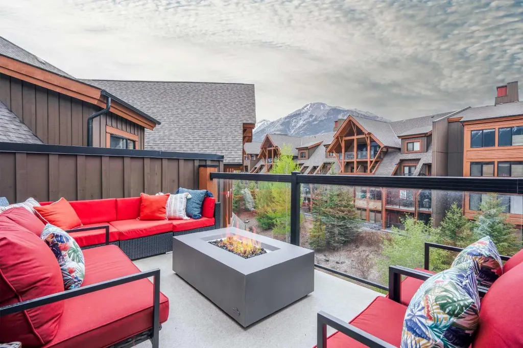 187 Kananaskis Way Canmore AB T1W 0A3