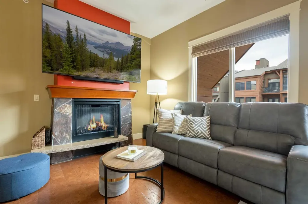 187 Kananaskis Way Canmore AB T1W 0A3
