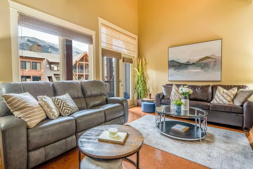 187 Kananaskis Way Canmore AB T1W 0A3