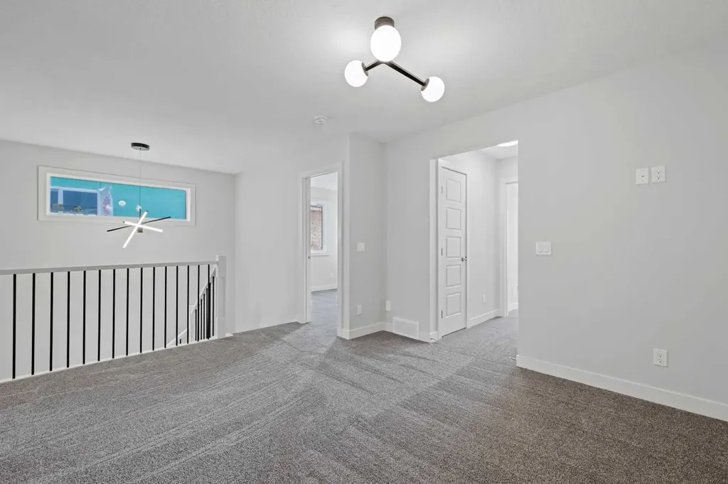 8 Topaz Place Cochrane AB T4C 3K2