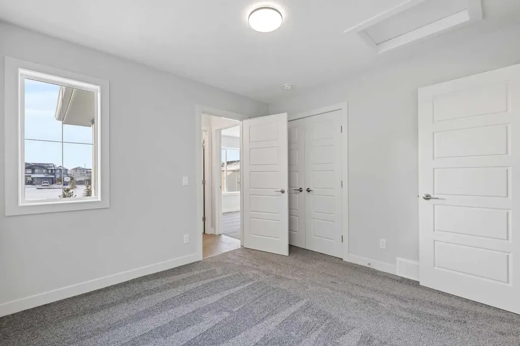 8 Topaz Place Cochrane AB T4C 3K2