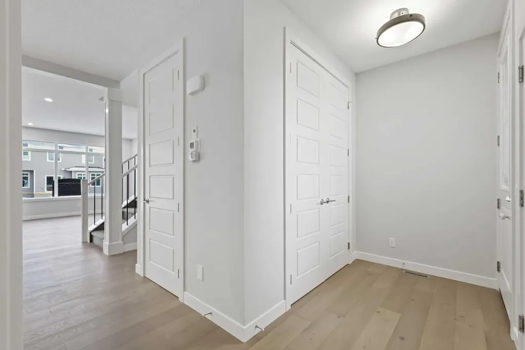 8 Topaz Place Cochrane AB T4C 3K2