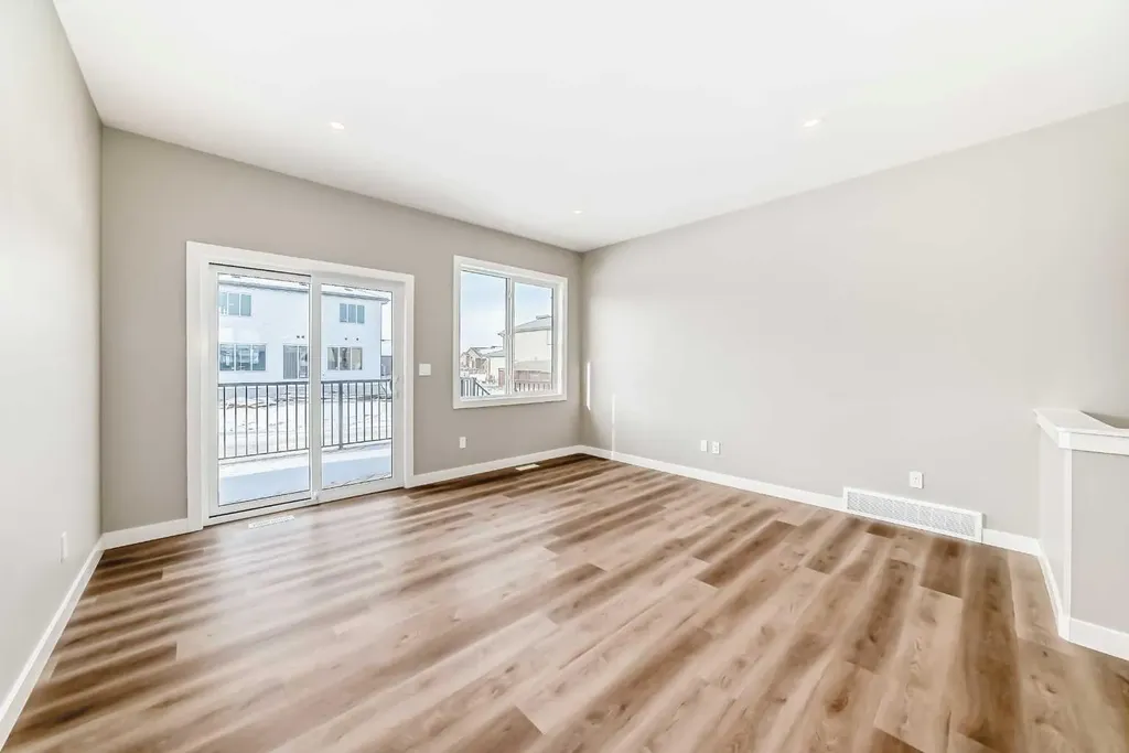 22 Tagish Avenue Red Deer AB T4P 0Y7