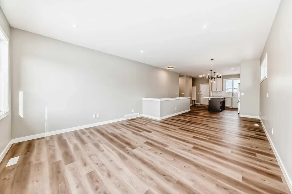 22 Tagish Avenue Red Deer AB T4P 0Y7