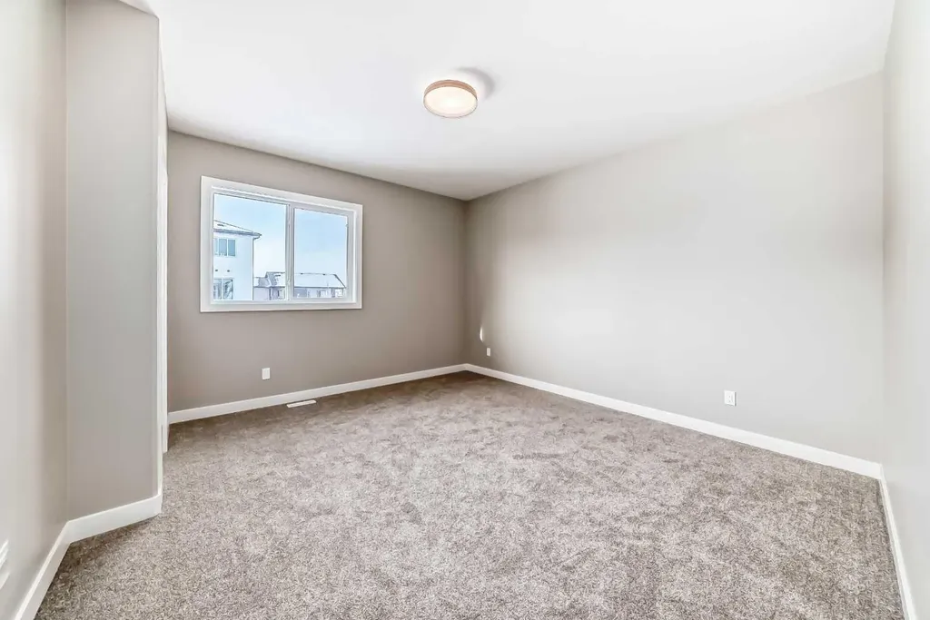 22 Tagish Avenue Red Deer AB T4P 0Y7