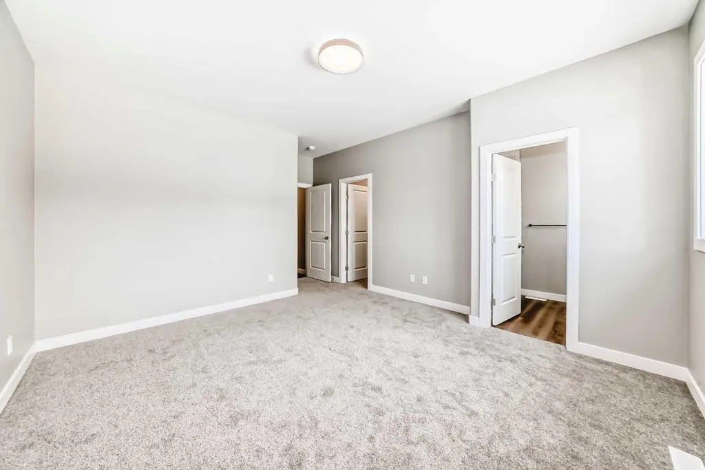 22 Tagish Avenue Red Deer AB T4P 0Y7