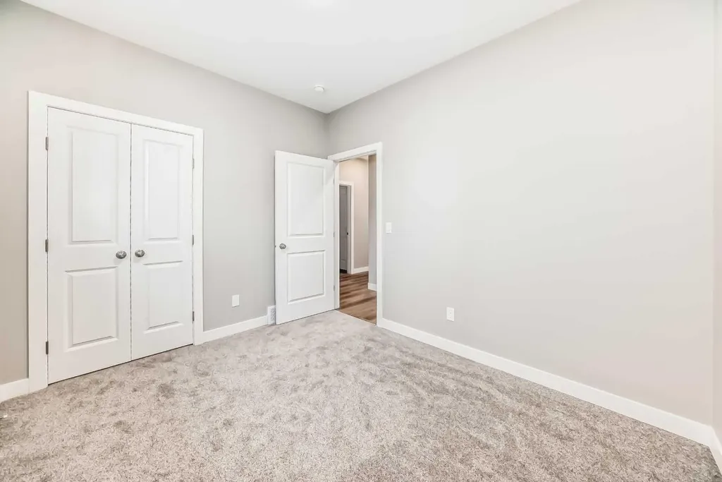 22 Tagish Avenue Red Deer AB T4P 0Y7