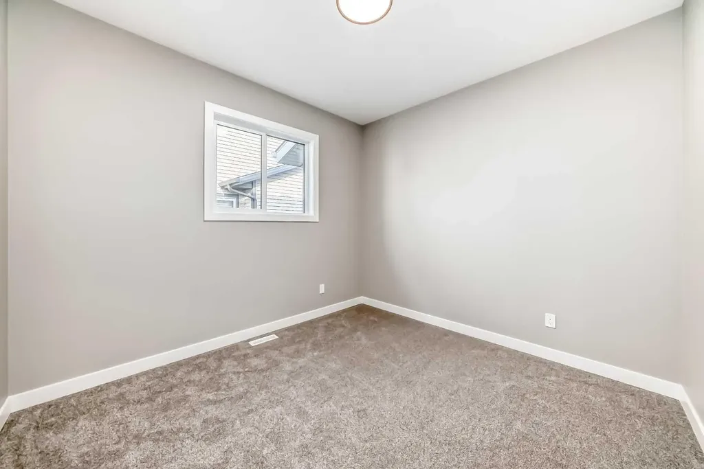 22 Tagish Avenue Red Deer AB T4P 0Y7