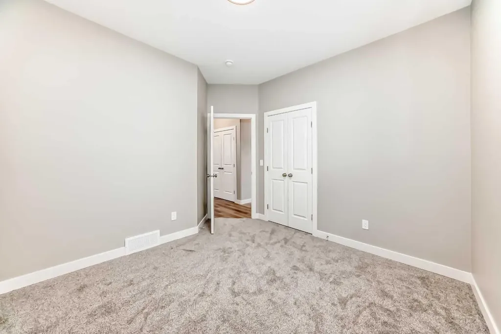 22 Tagish Avenue Red Deer AB T4P 0Y7