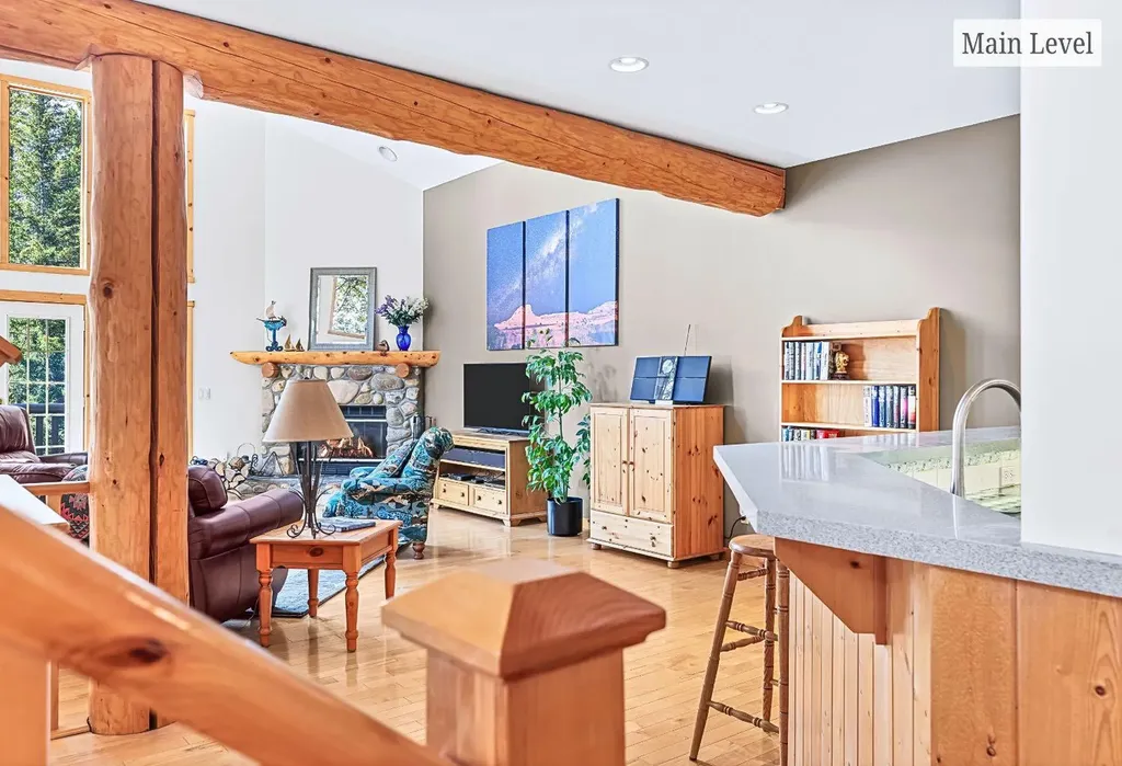 18 Juniper Ridge Canmore AB T1W 1L6