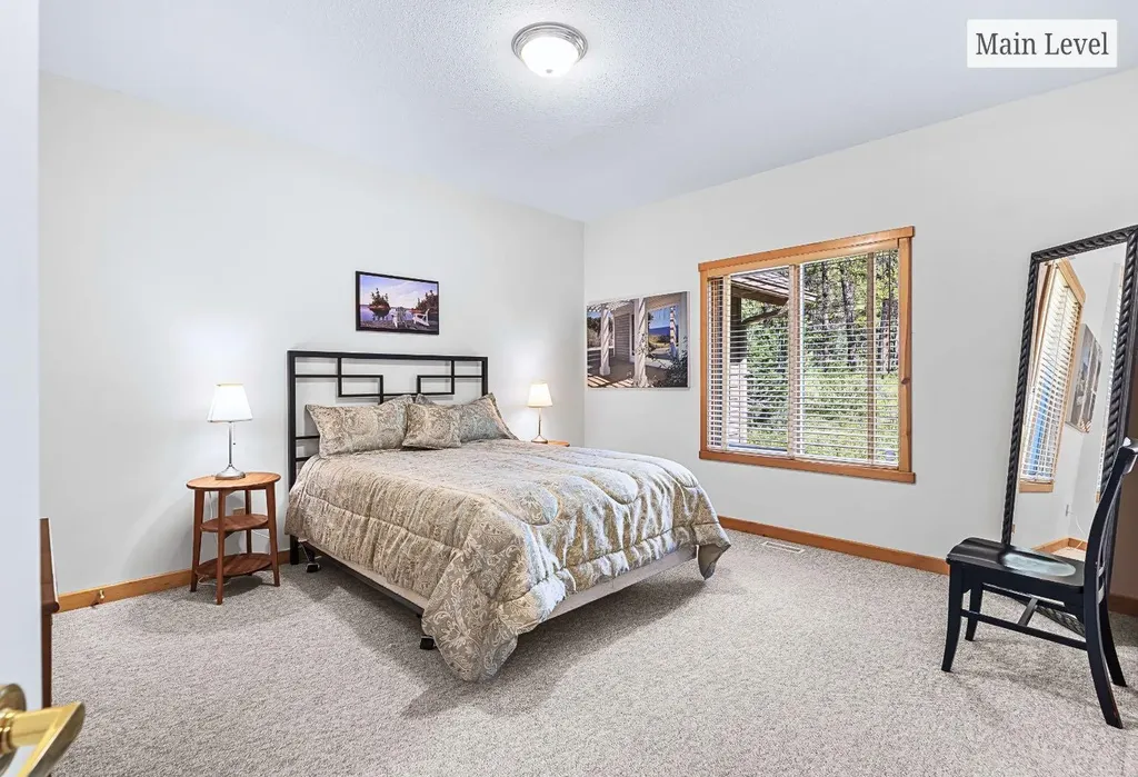 18 Juniper Ridge Canmore AB T1W 1L6
