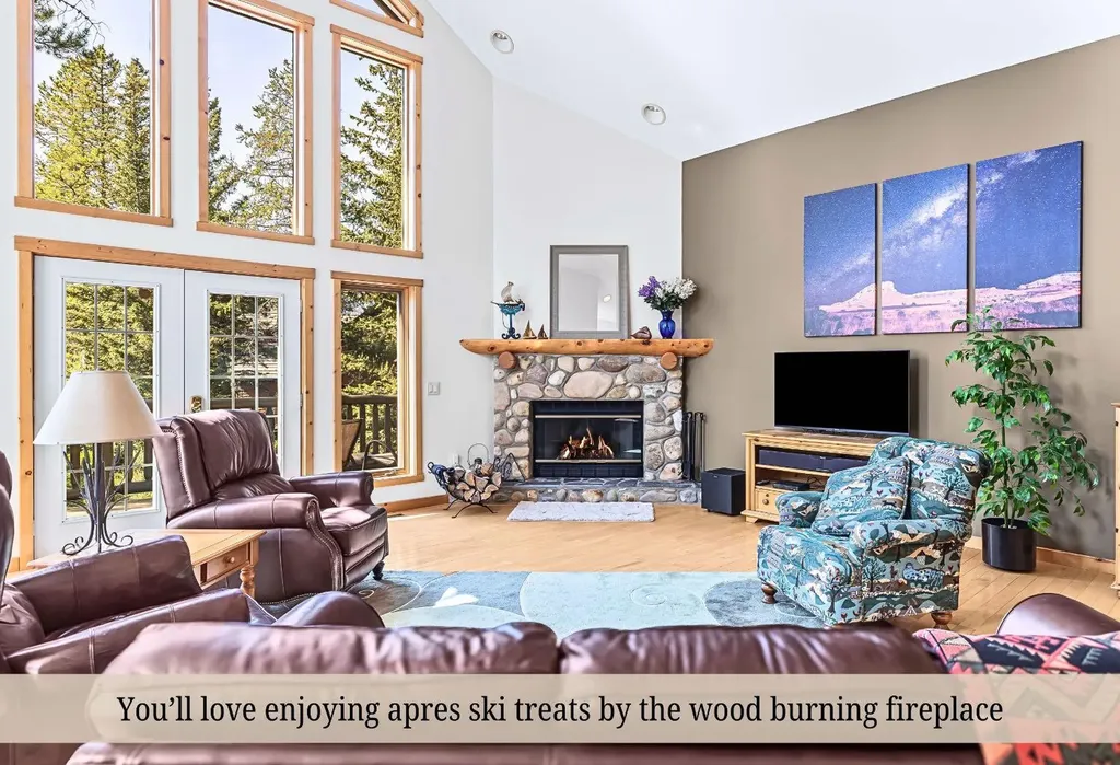 18 Juniper Ridge Canmore AB T1W 1L6