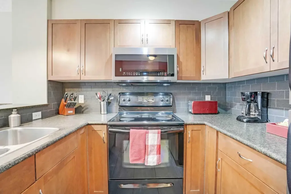 121 Kananaskis Way Canmore AB T1W 2X2