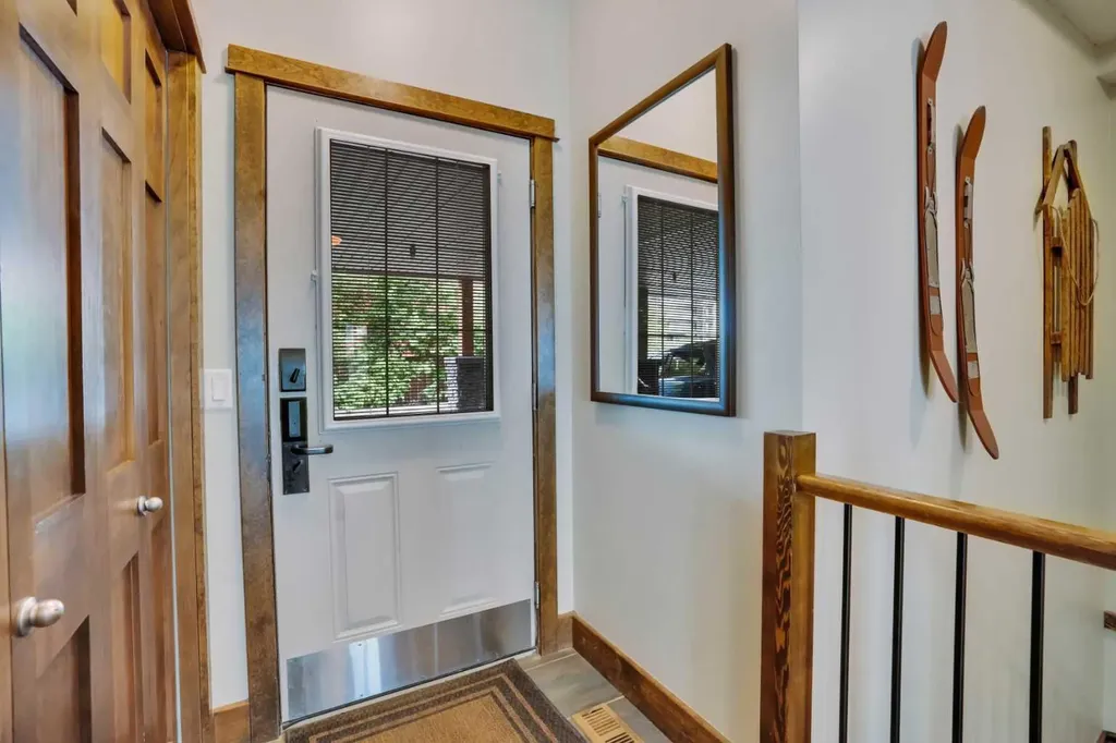 121 Kananaskis Way Canmore AB T1W 2X2