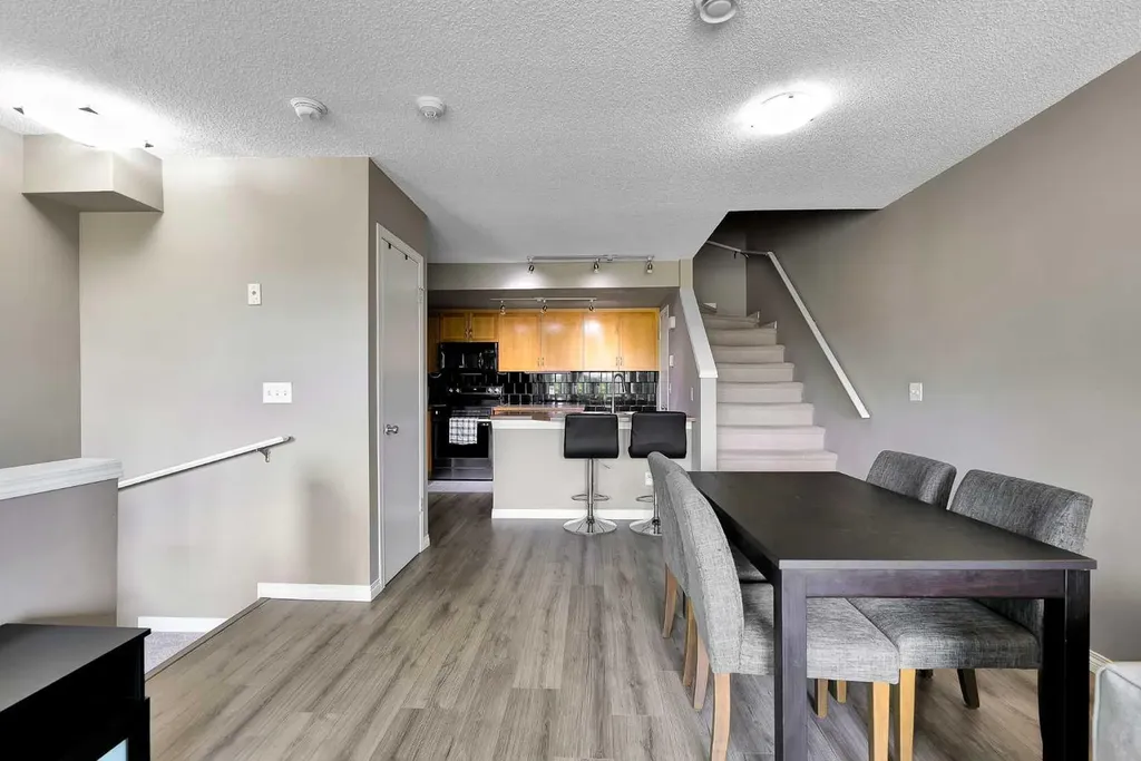 224 Mckenzie Towne Lane SE Calgary AB T2Z 0C4