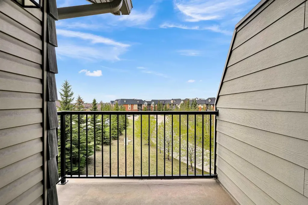 224 Mckenzie Towne Lane SE Calgary AB T2Z 0C4