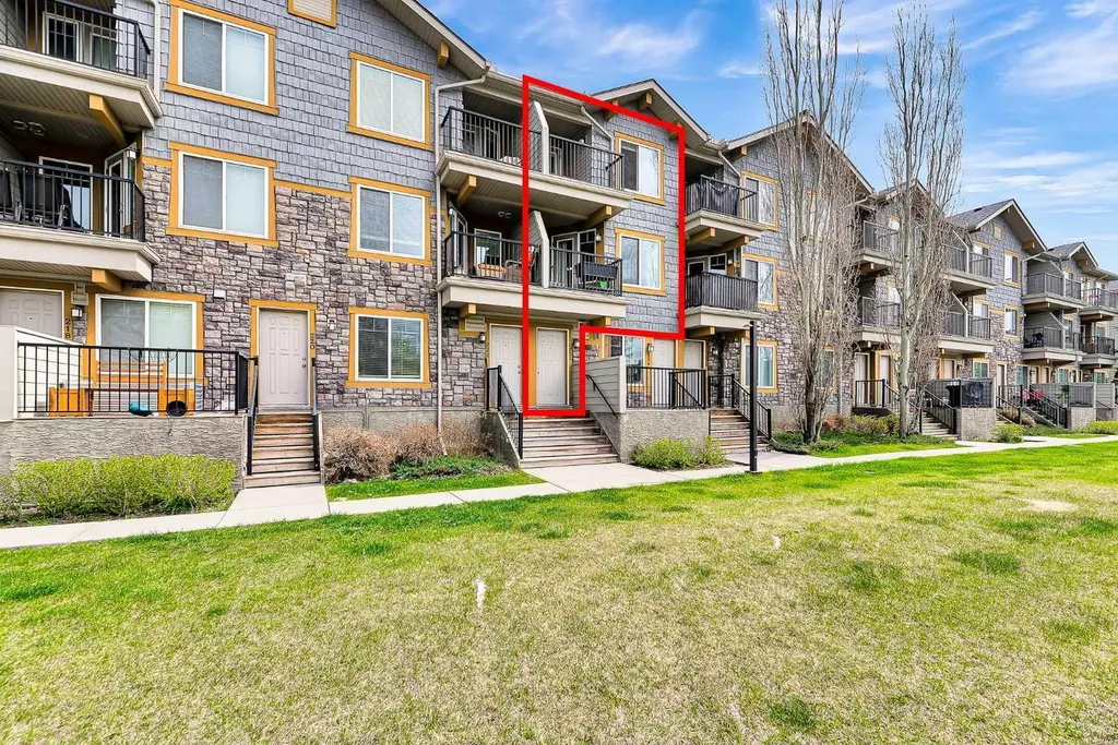 224 Mckenzie Towne Lane SE Calgary AB T2Z 0C4