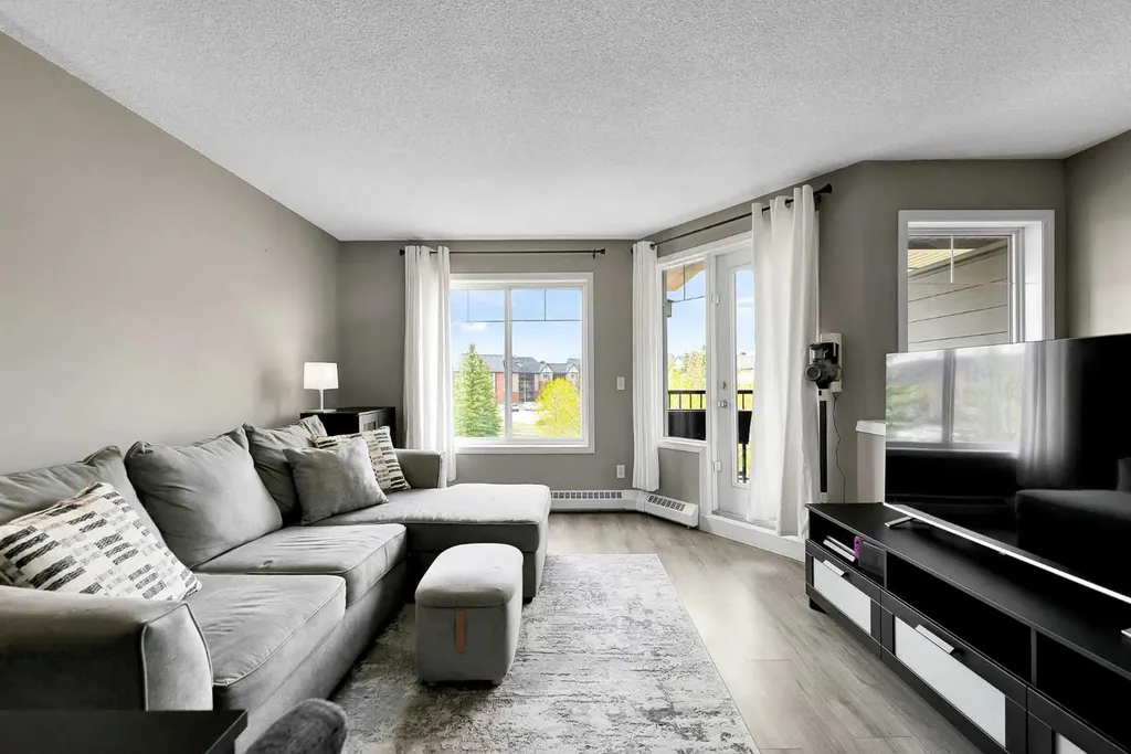 224 Mckenzie Towne Lane SE Calgary AB T2Z 0C4