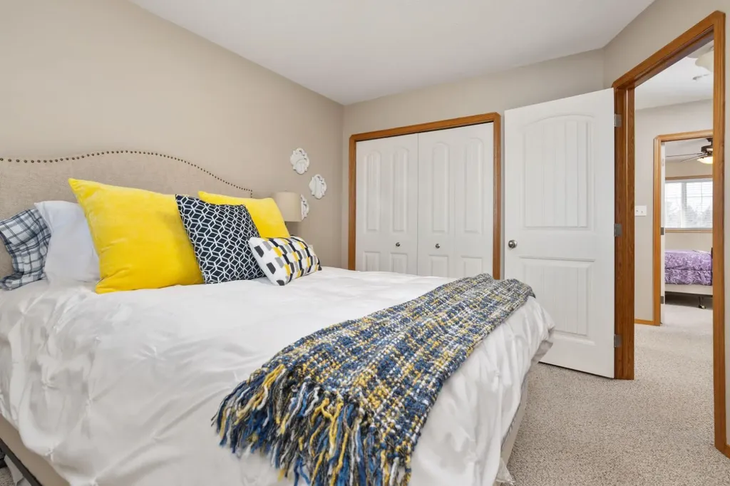 5421 60 Street Camrose AB T4V 4G9