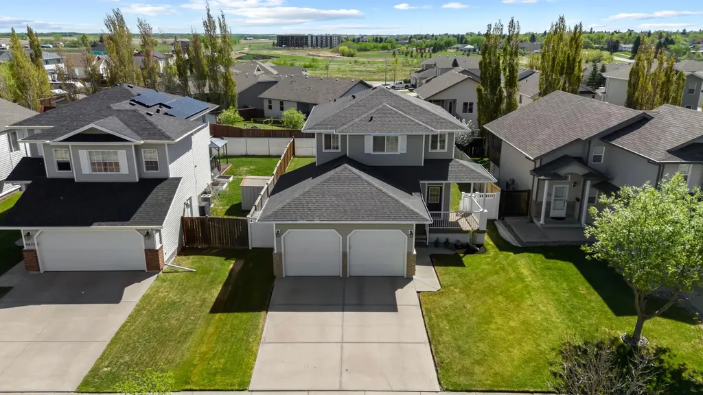 5421 60 Street Camrose AB T4V 4G9