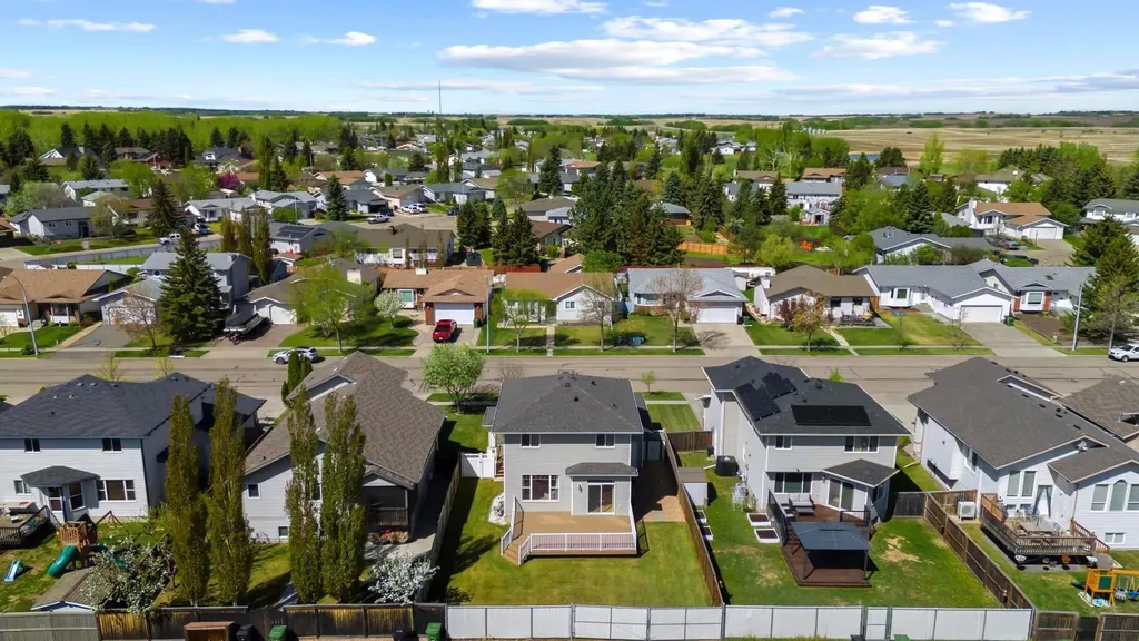 5421 60 Street Camrose AB T4V 4G9