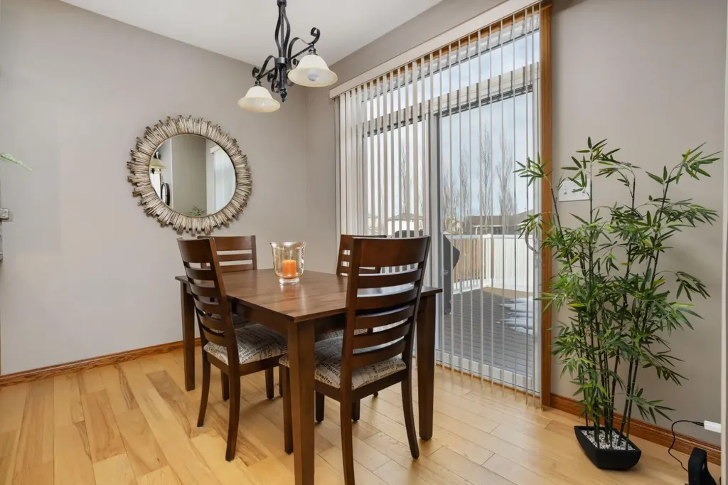 5421 60 Street Camrose AB T4V 4G9
